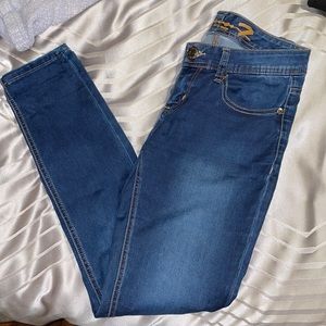 7 For All Mankind Jeans, skinny lowrise back pocket stud detail dark indigo wash